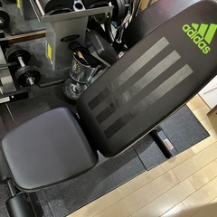 【美品】adidas ユーティリティベンチの画像