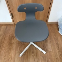 IKEA BRUSALI デスク 白 収納棚付き 美品 在宅ワーク・勉強机の画像