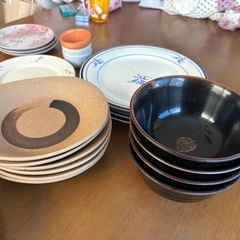 食器の画像