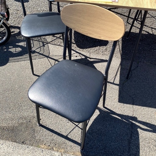 ?中古家具は朝霞市の当店へ‼️　ダイニングセット　4人掛け　テーブル　イス　木目　朝霞市　リサイクルショップ　ケイラック朝霞田島店　志