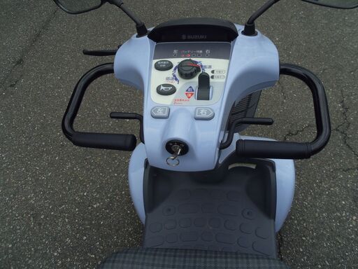 【中古品】スズキ 電動セニアカー ET4E7 シルバーカー 富山県富山市直接引き取り 中古品】スズキ 電動セニアカー ET4E7 シルバーカー 富山県富山市直接