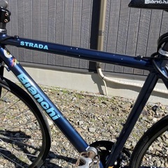 ビアンキ　紺色の画像