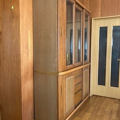 （※3/22まで）食器棚【たっぷり収納。コレクション陳列にもいかが？】の画像