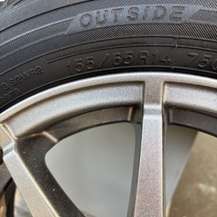 スタッドレスタイヤ　  取引先決定
の画像