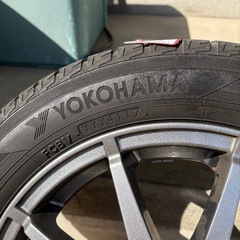 スタッドレスタイヤ　  取引先決定
の画像