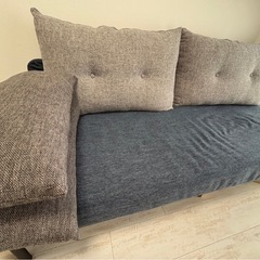 ３人掛けソファーの画像