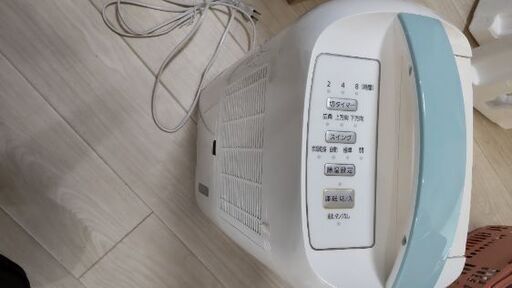 アイリスオーヤマ　衣類乾燥除湿機　IJC-H65