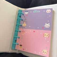 ちいかわシール帳の画像