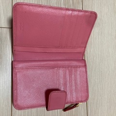 ★PRADA(プラダ) ★　サフィアーノレザー  二つ折り財布の画像