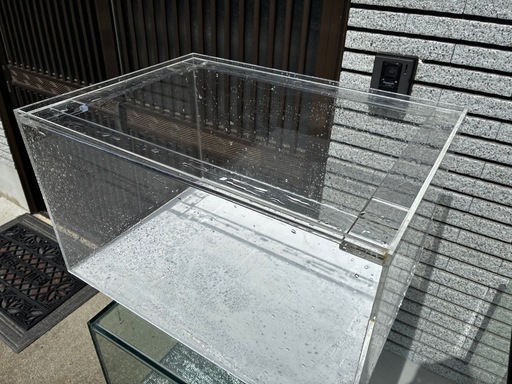 引取限定‼️ アクリル水槽　中古水槽 600×450×300 底面ホワイト