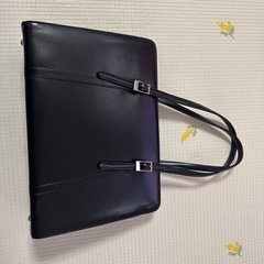 リクルートバックの画像