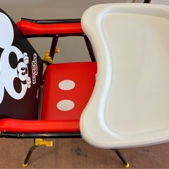 ★キレイ★ KATOJI カトージ ミッキーマウス ベビーハイチェア 折りたたみ式 テーブル付き ・高さ51cm×幅35.5cm×奥行き26cmの画像
