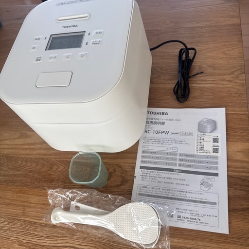 ほぼ新品。
東芝IH圧力炊飯ジャー　5.5合炊き　