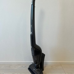 【早い者勝ち】Electrolux コードレス掃除機 エルゴラピード 動作OK 充電スタンド付き の画像