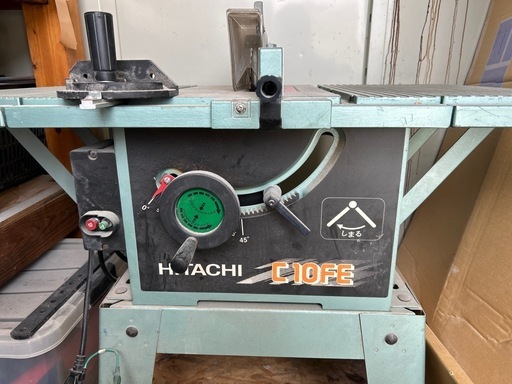 HITACHI C10FE マルノコ　　　　　　　　　　　　　　　最大45度の角度調整が可能な高精度マルノコです