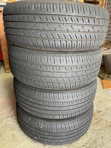 夏タイヤ16インチ195/55R16