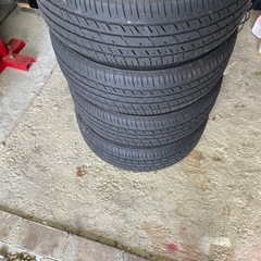 夏タイヤ16インチ195/55R16の画像