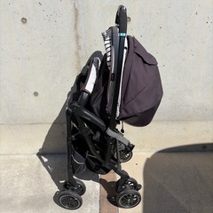 コンビ　ベビーカーの画像