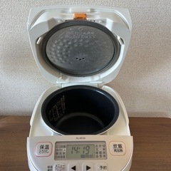 炊飯器の画像