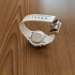 100均の腕時計の画像