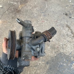 S321V KF パワステポンプ中古の画像