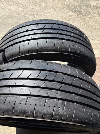売り切れました　美品　2025年製　205/50R17 93V 夏タイヤ4本　
