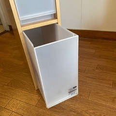 キッチン収納ラックの画像