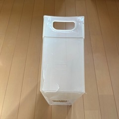 A4ファイルボックス（半透明）差し上げます の画像