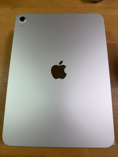 Apple 11iPad シルバー 本体と充電器付き本日限定価格