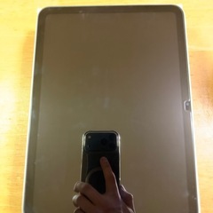 Apple 11iPad シルバー 本体と充電器付き本日限定価格の画像