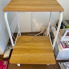 炊飯器、電子レンジのラックの画像