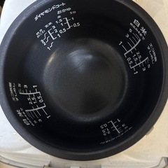 【無料・引き取り】3/14.15.20 Panasonic　炊飯器SR-HS104の画像