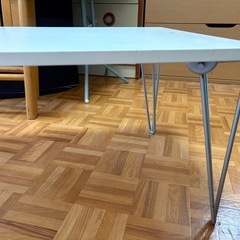 【譲ります】折り畳み白いローテーブルの画像