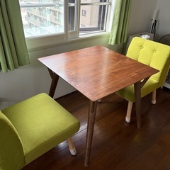 【無料】テーブル＆チェアセットお譲りします（北11条）の画像