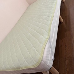 シングルベッド　脚付きマットレスの画像