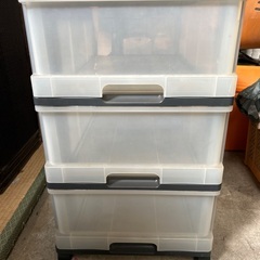 キャスター付　衣装ケース①の画像