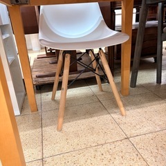 《リユースマン倉敷》ダイニングテーブル3点セット ブルー掛けるホワイト 食卓机の画像