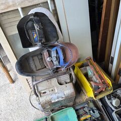 工具や扉やその他資材　すべてお引き取りにてさしあげますの画像