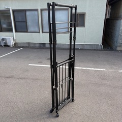 W4165 物干しラック 洗濯物干し ランドリーラック 折りたたみ コンパクト ロング丈もかけられる 軽量  ブラック 格安の画像