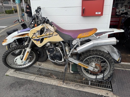 KTM LC4 400 書類有り レストアベース