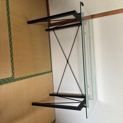 ガラスデスクの画像