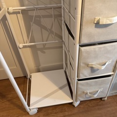 スチールラックの画像