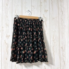 ダンボールいっぱいのお洋服  男女キッズ混合の画像