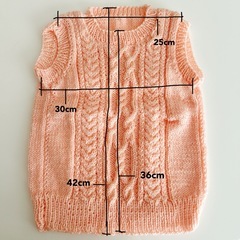 ピンク ケーブル編み ニットベスト子供用の画像