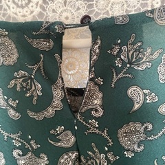 ペーズリー柄ワンピースの画像