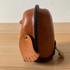 本革ハンドメイドフクロウ貯金箱の画像
