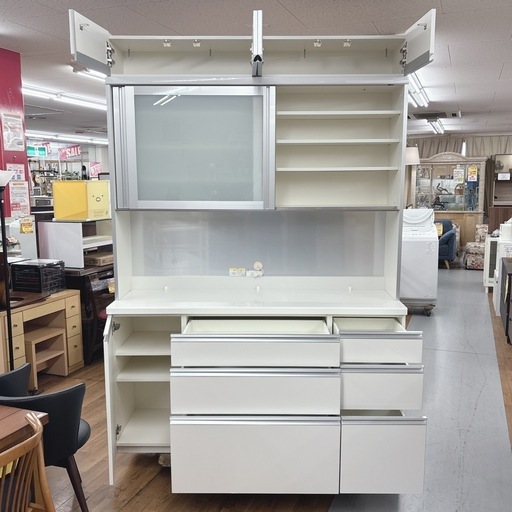 【?買取市場 柴田店】I566 ? ジモティー限定価格！ 最高級！ Pamouna キッチンボード 食器棚 ⭐ クリーニング済