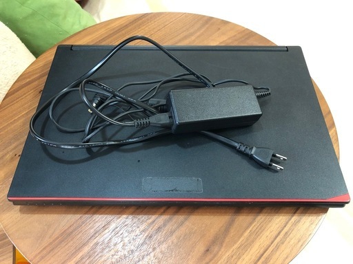 富士通 LIFEBOOK / 正規Office2019 / バッテリー良好