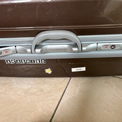 スーツケースの画像