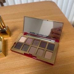 エスティローダー　　アイシャドウ　リップの画像